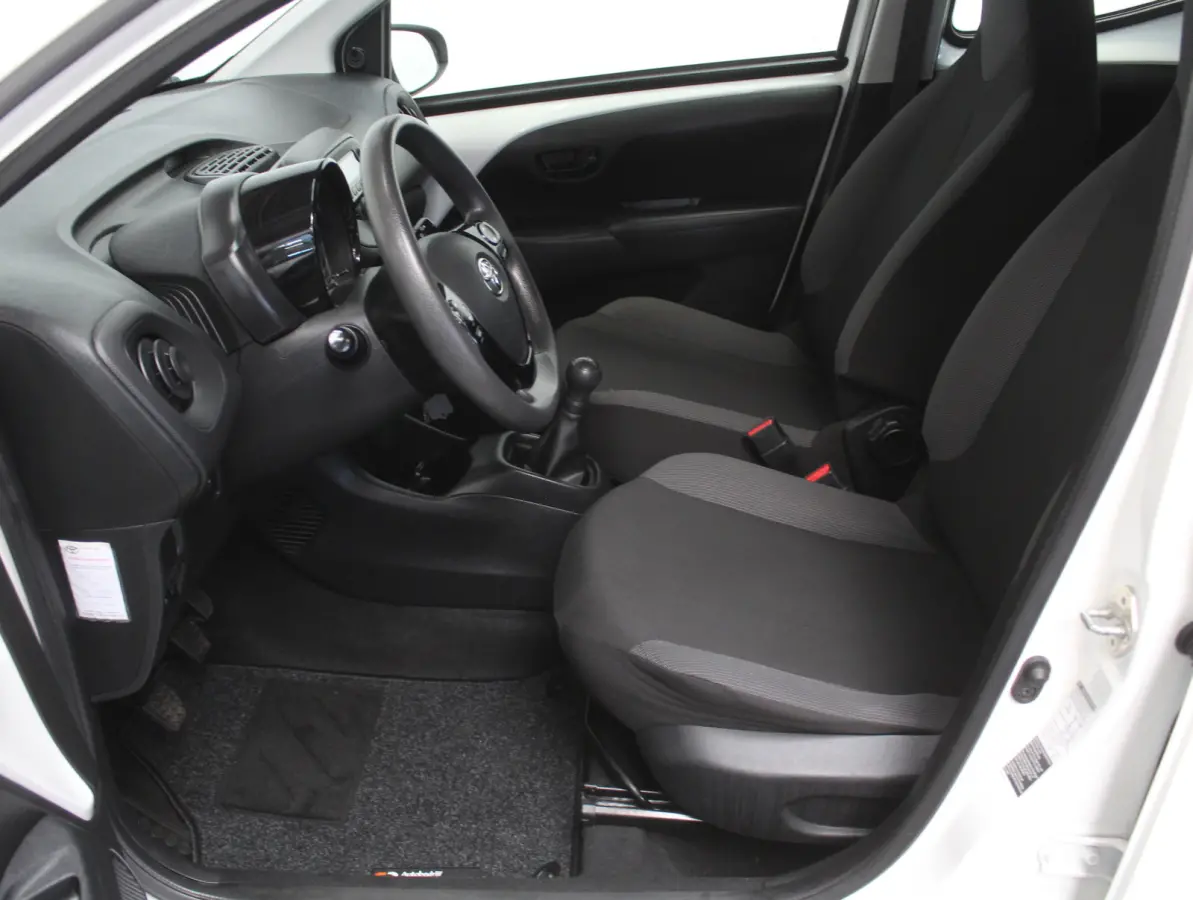 1.0 VVT-i x-fun AIRCO | LED | BLUETOOTH | ELRM | STB | ISOFIX
