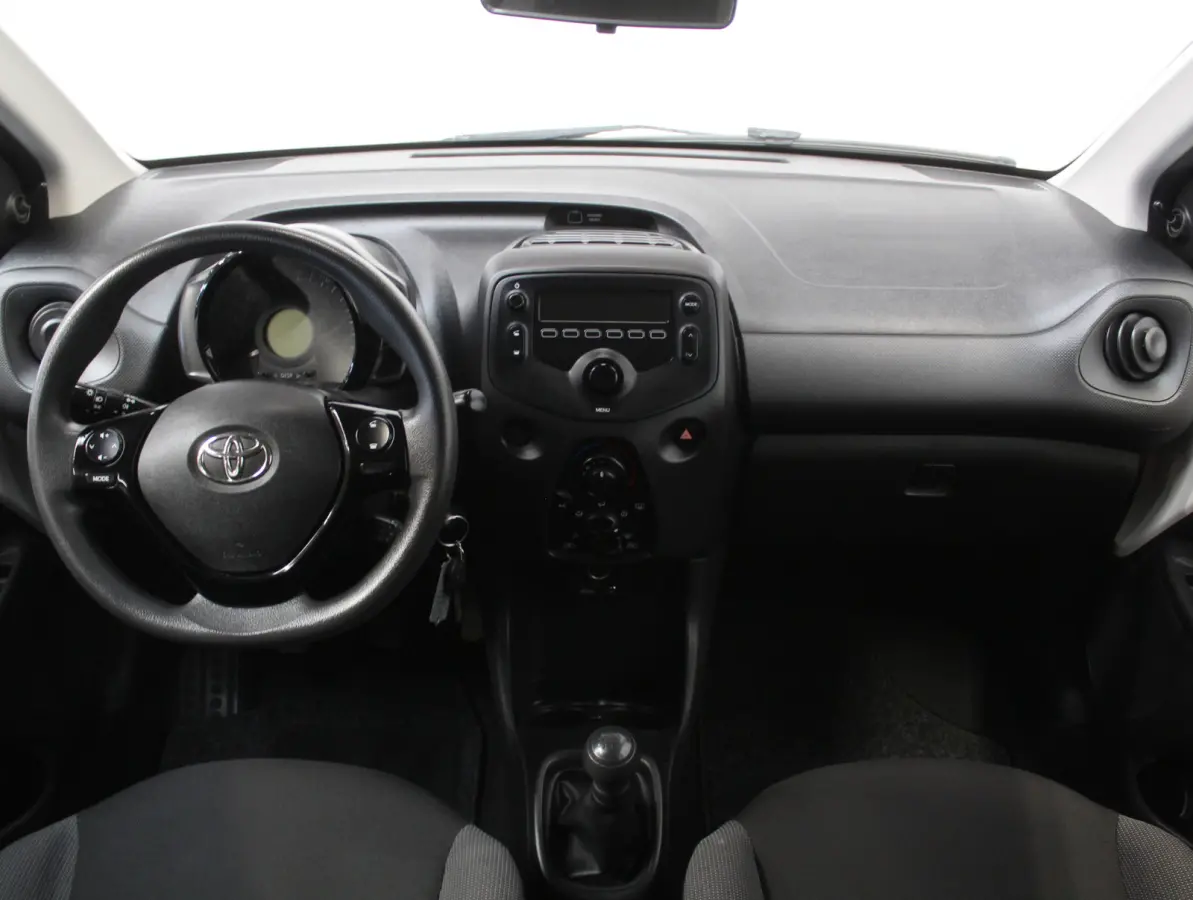 1.0 VVT-i x-fun AIRCO | LED | BLUETOOTH | ELRM | STB | ISOFIX