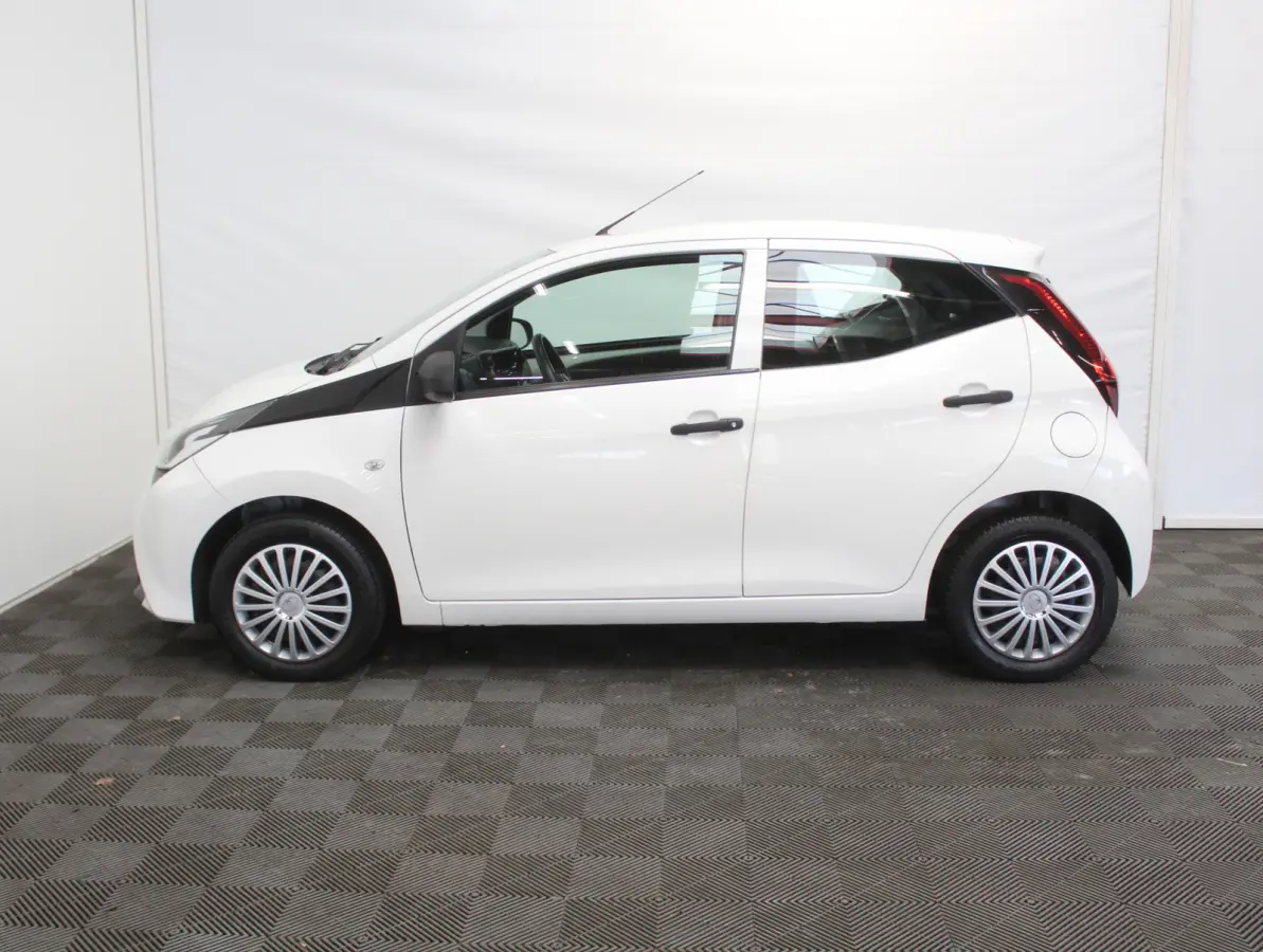 1.0 VVT-i x-fun AIRCO | LED | BLUETOOTH | ELRM | STB | ISOFIX