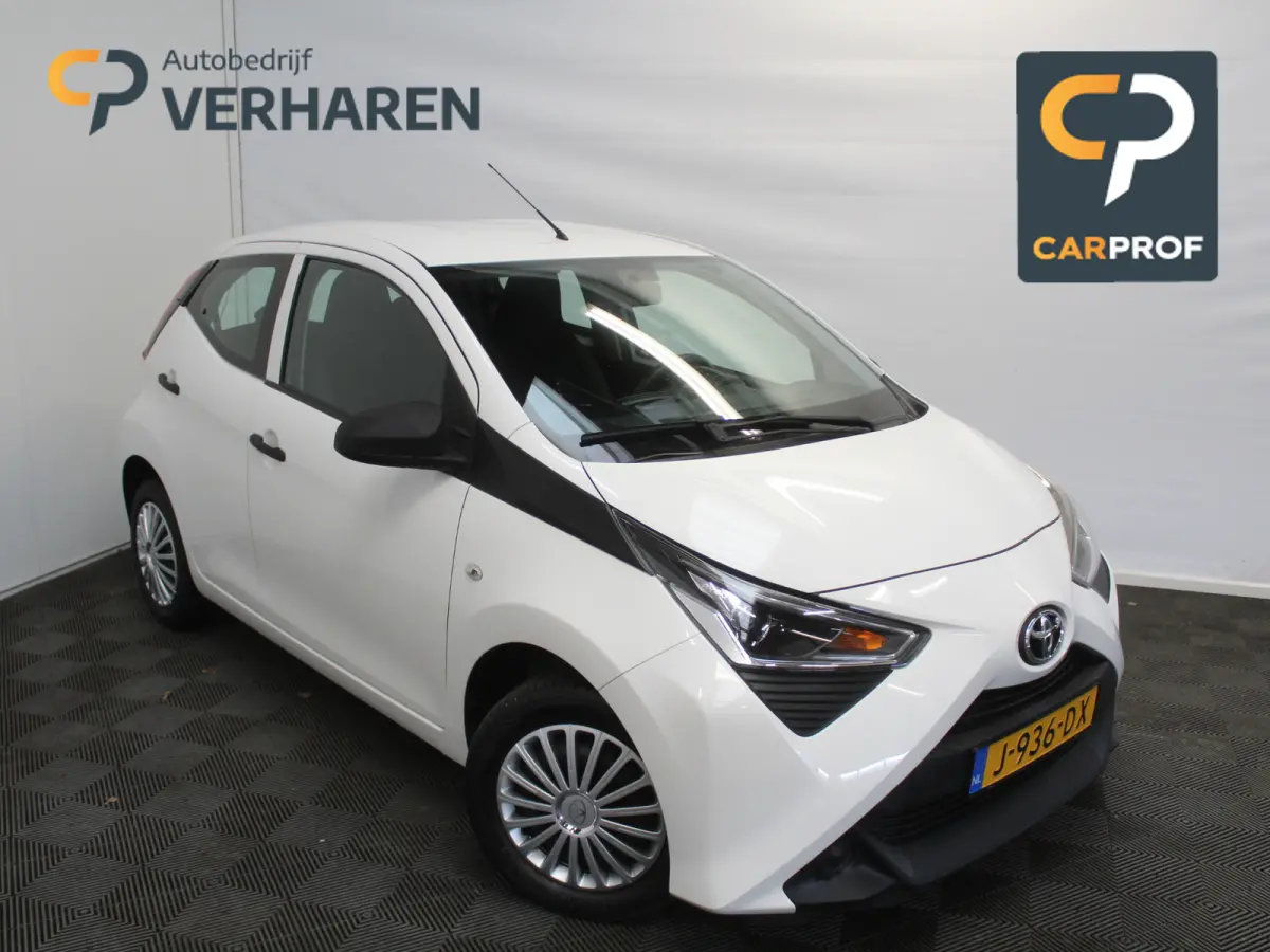 1.0 VVT-i x-fun AIRCO | LED | BLUETOOTH | ELRM | STB | ISOFIX