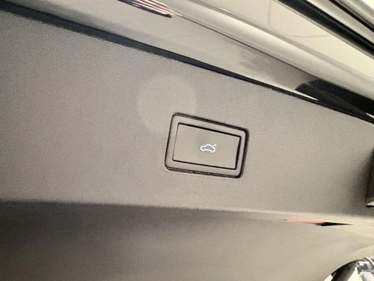 R-Line Edition 1.5 eHybrid 150 k