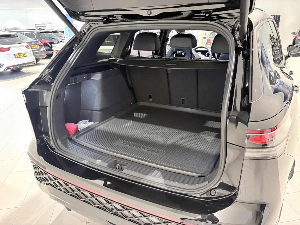 R-Line Edition 1.5 eHybrid 150 k