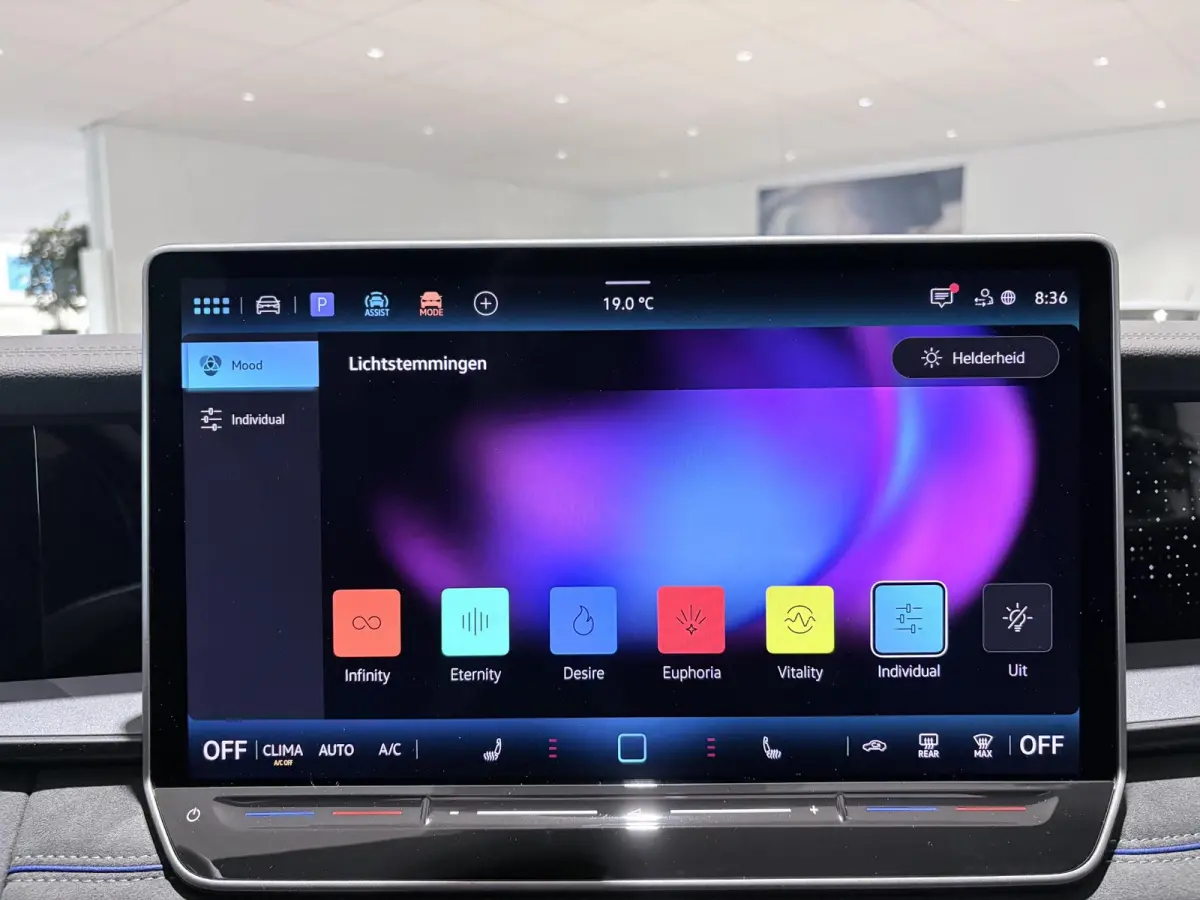 R-Line Edition 1.5 eHybrid 150 k