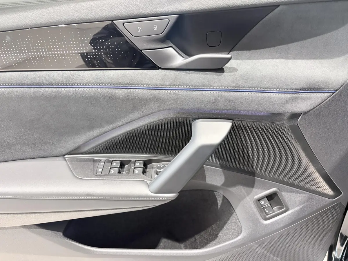 R-Line Edition 1.5 eHybrid 150 k