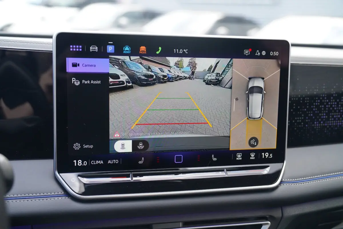1.5 eTSI R-Line Edition | 360 camera | Massage | Stuurwiel Verwarming | IQ Light | NIEUW