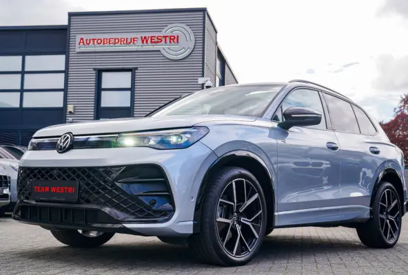 1.5 eTSI R-Line Edition | 360 camera | Massage | Stuurwiel Verwarming | IQ Light | NIEUW