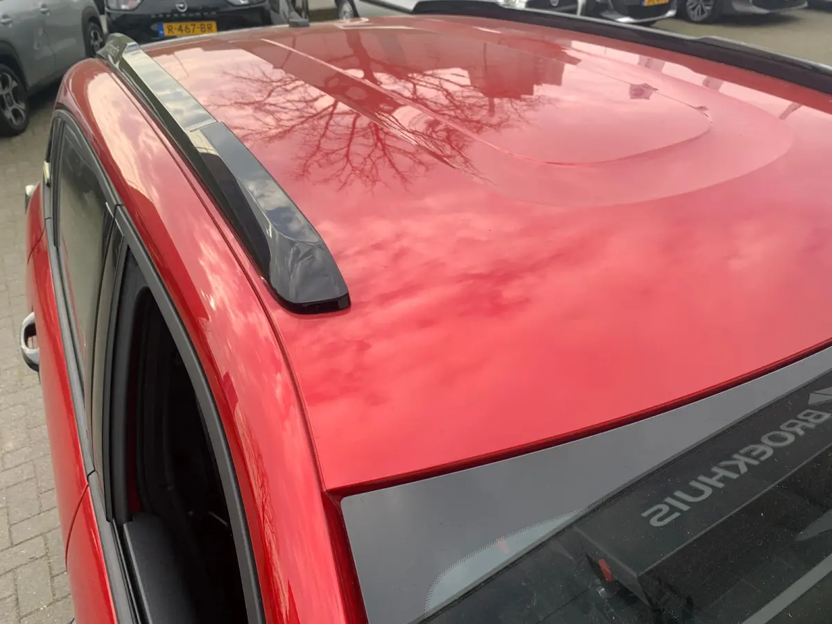 1.2 Turbo 100pk Plus | Achterbank in delen neerklapbaar | Achterspoiler | Airco