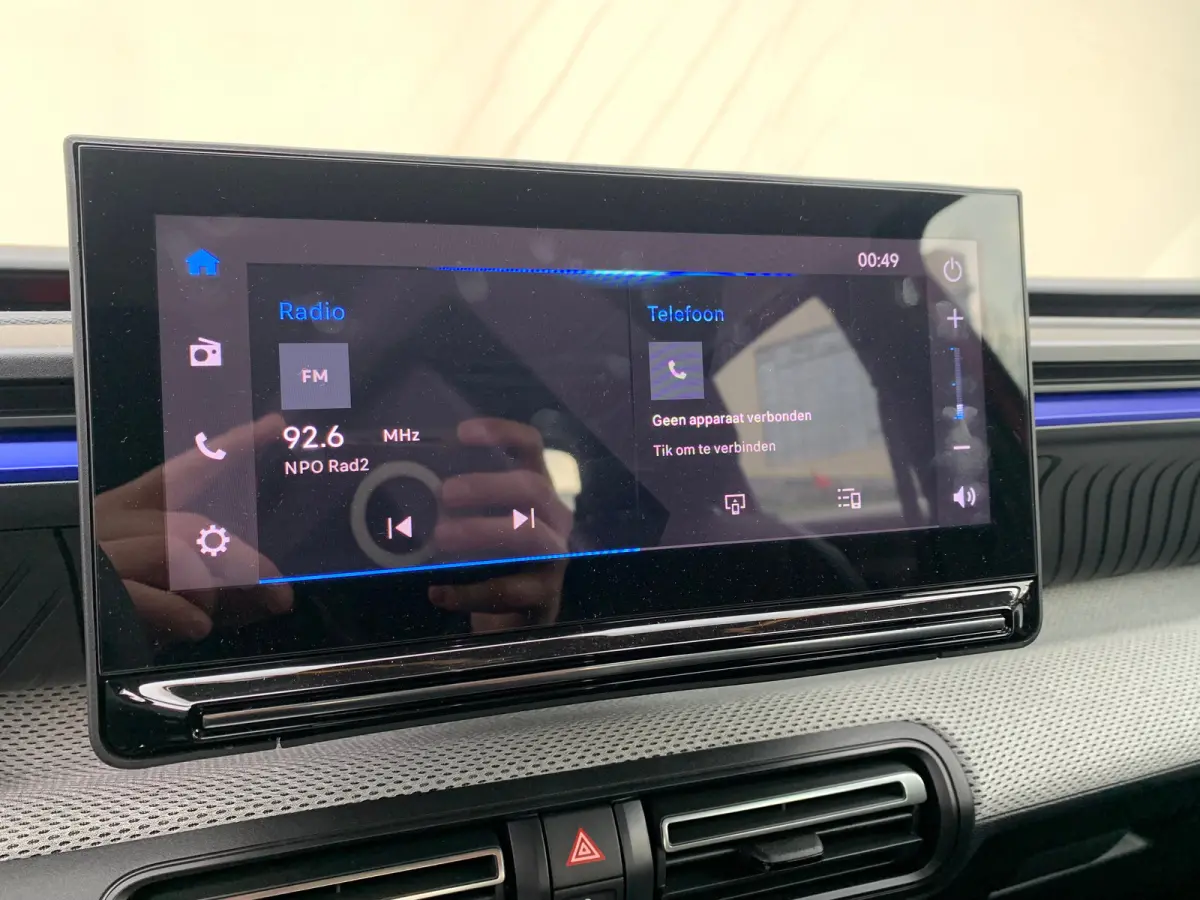 1.2 Turbo 100pk Plus | Achterbank in delen neerklapbaar | Achterspoiler | Airco
