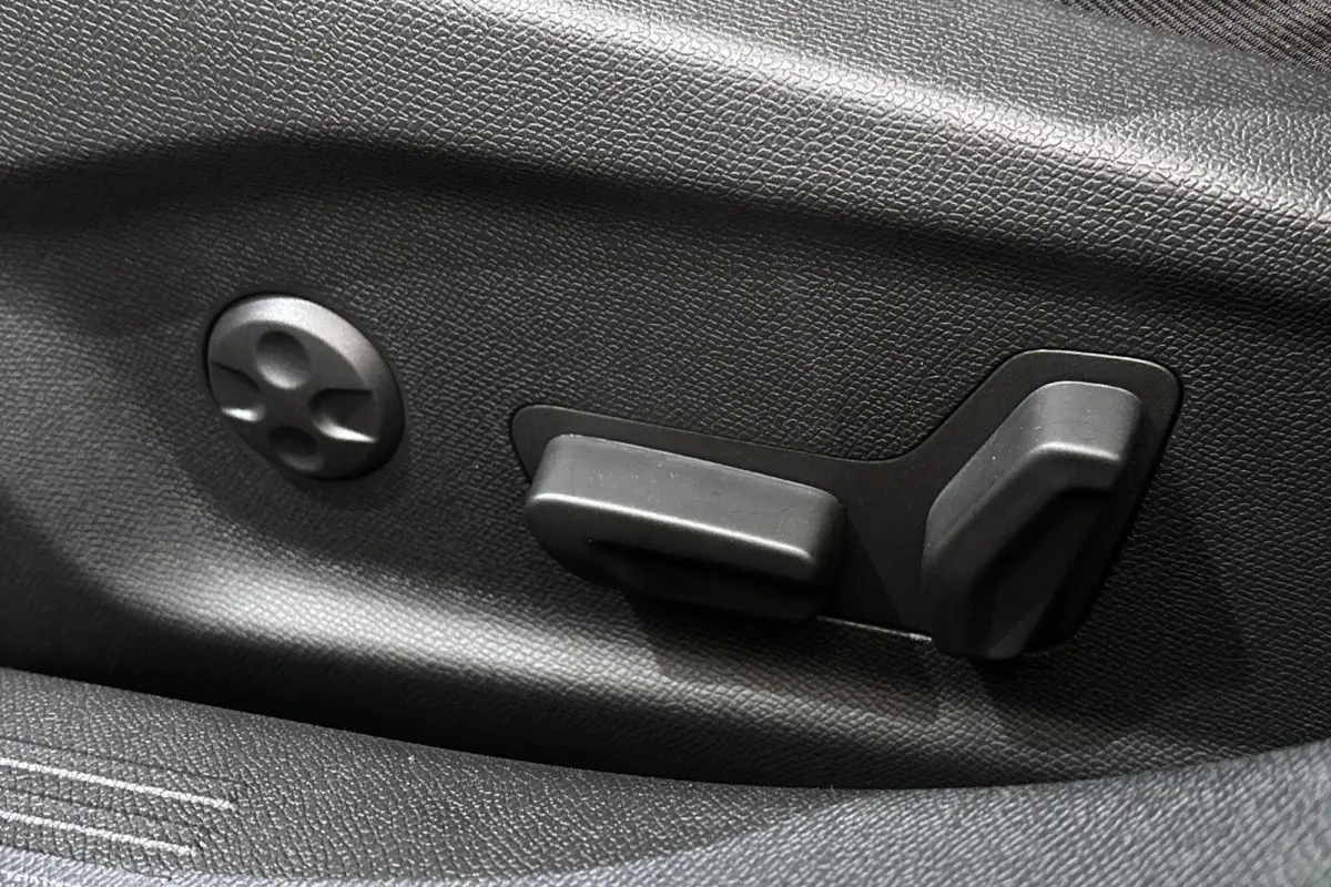 1.6 Turbo Plug In Hybrid GS / Megavoordeel / Direct leverbaar
