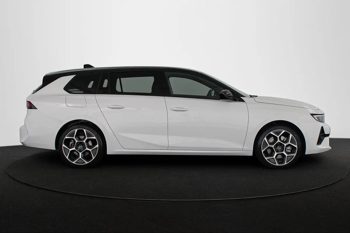 1.6 Turbo Plug In Hybrid GS / Megavoordeel / Direct leverbaar