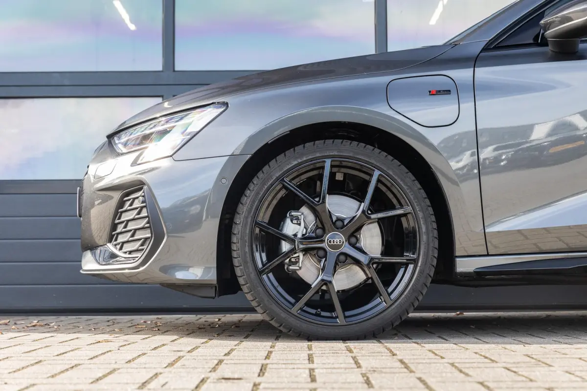 40 TFSIe 204pk PHEV S Edition | 19" Velgen | Trekhaak Afneembaar | SONOS Audio