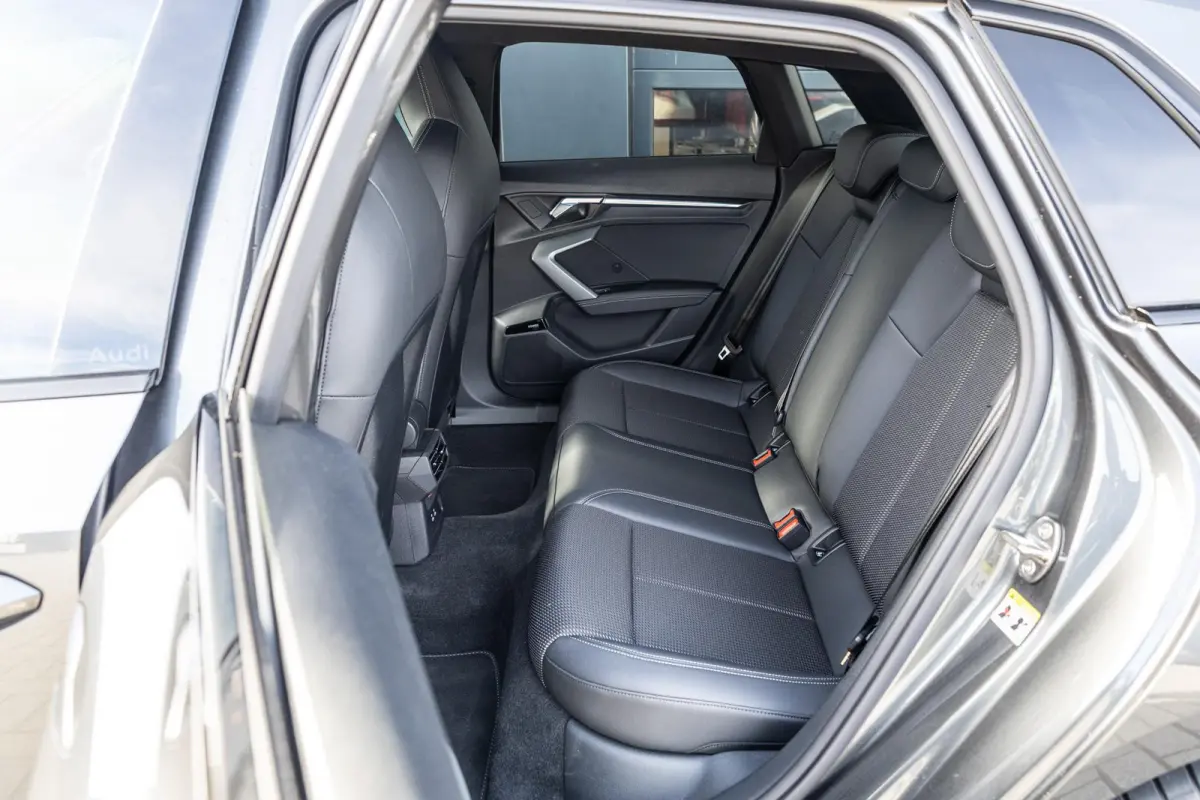 40 TFSIe 204pk PHEV S Edition | 19" Velgen | Trekhaak Afneembaar | SONOS Audio