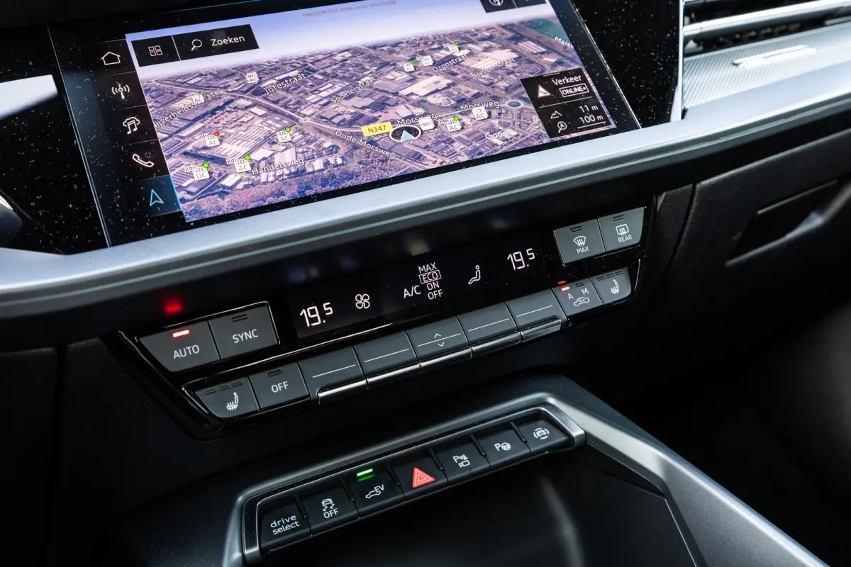 40 TFSIe 204pk PHEV S Edition | 19" Velgen | Trekhaak Afneembaar | SONOS Audio