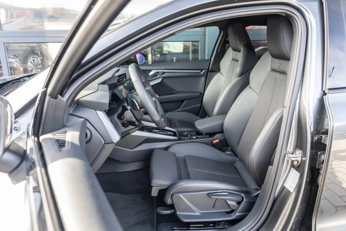 40 TFSIe 204pk PHEV S Edition | 19" Velgen | Trekhaak Afneembaar | SONOS Audio