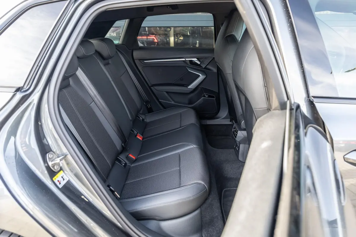 40 TFSIe 204pk PHEV S Edition | 19" Velgen | Trekhaak Afneembaar | SONOS Audio