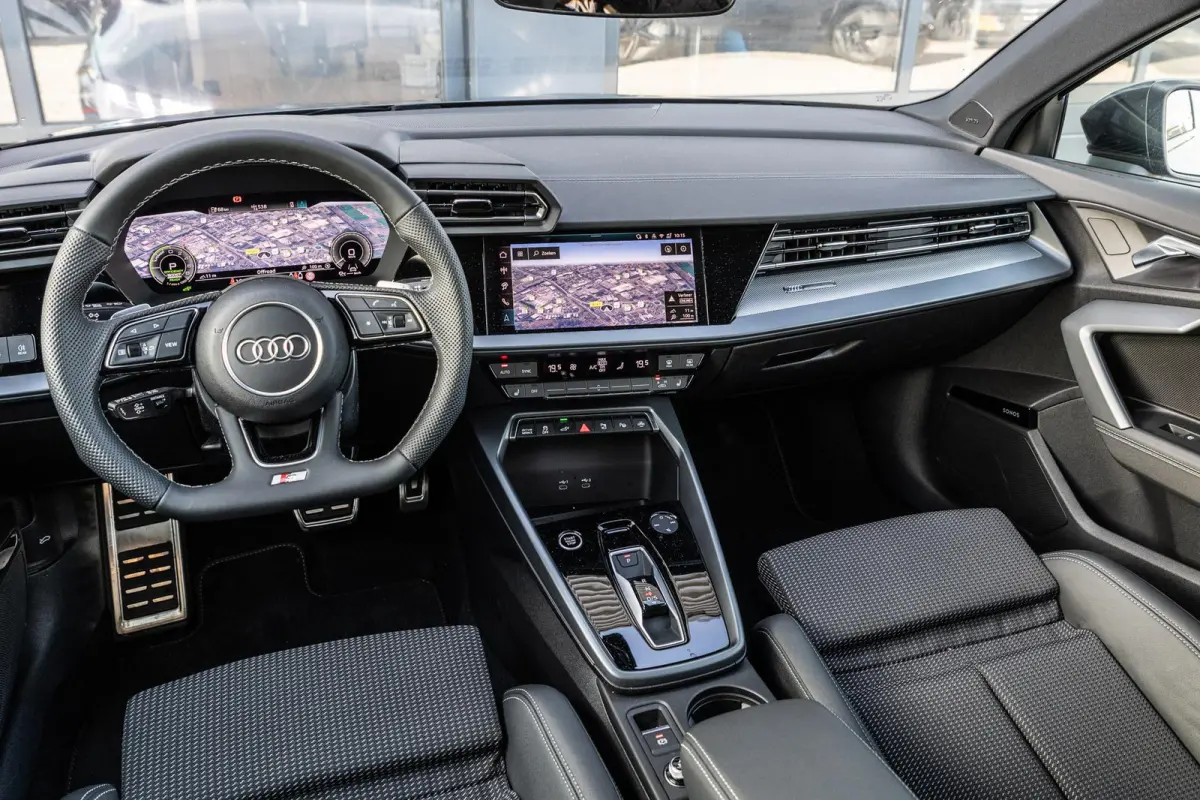 40 TFSIe 204pk PHEV S Edition | 19" Velgen | Trekhaak Afneembaar | SONOS Audio