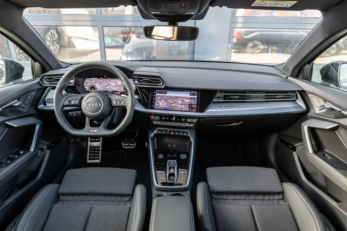 40 TFSIe 204pk PHEV S Edition | 19" Velgen | Trekhaak Afneembaar | SONOS Audio