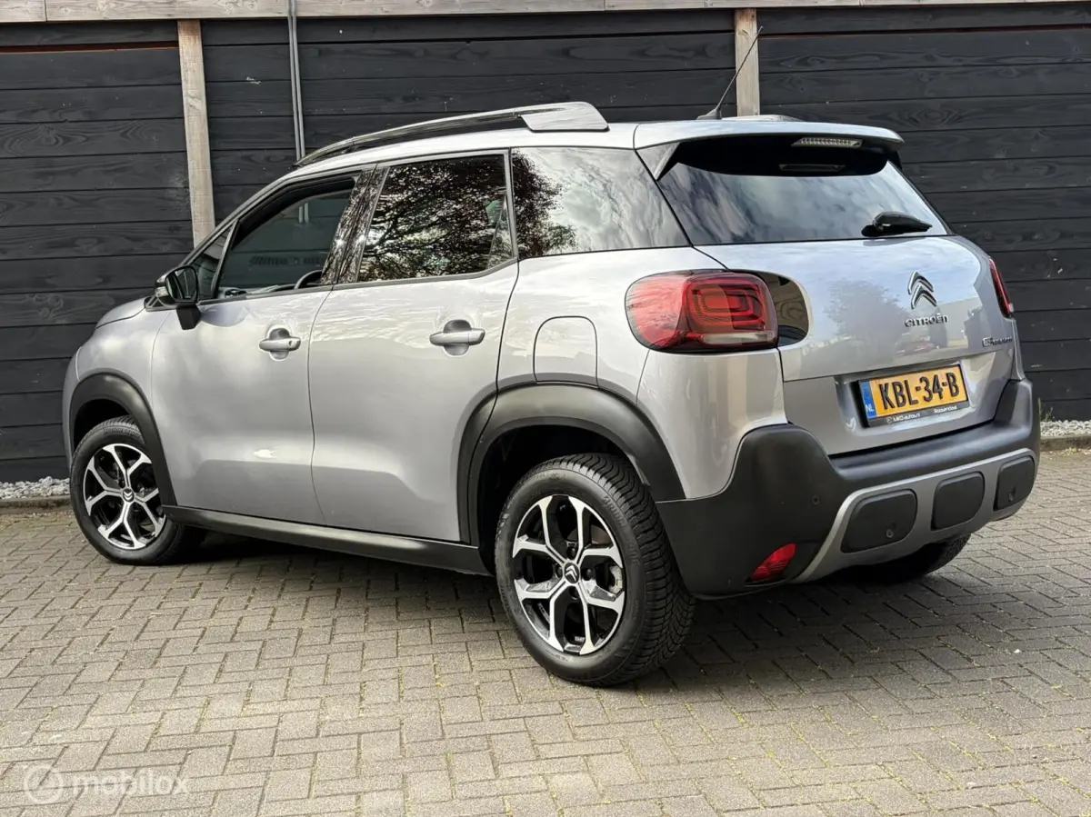 1.2 110 PK FM nav / Cruise / LM / Privacy glass / 17.740 KM!!!