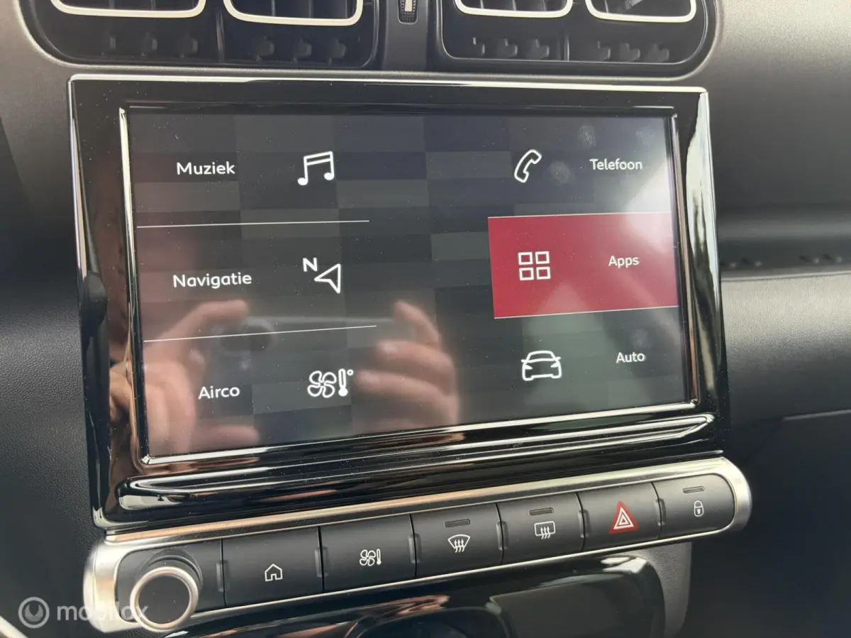1.2 110 PK FM nav / Cruise / LM / Privacy glass / 17.740 KM!!!