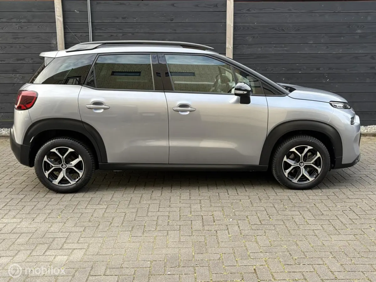 1.2 110 PK FM nav / Cruise / LM / Privacy glass / 17.740 KM!!!
