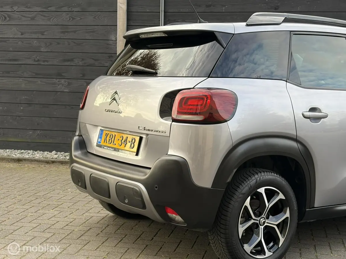 1.2 110 PK FM nav / Cruise / LM / Privacy glass / 17.740 KM!!!