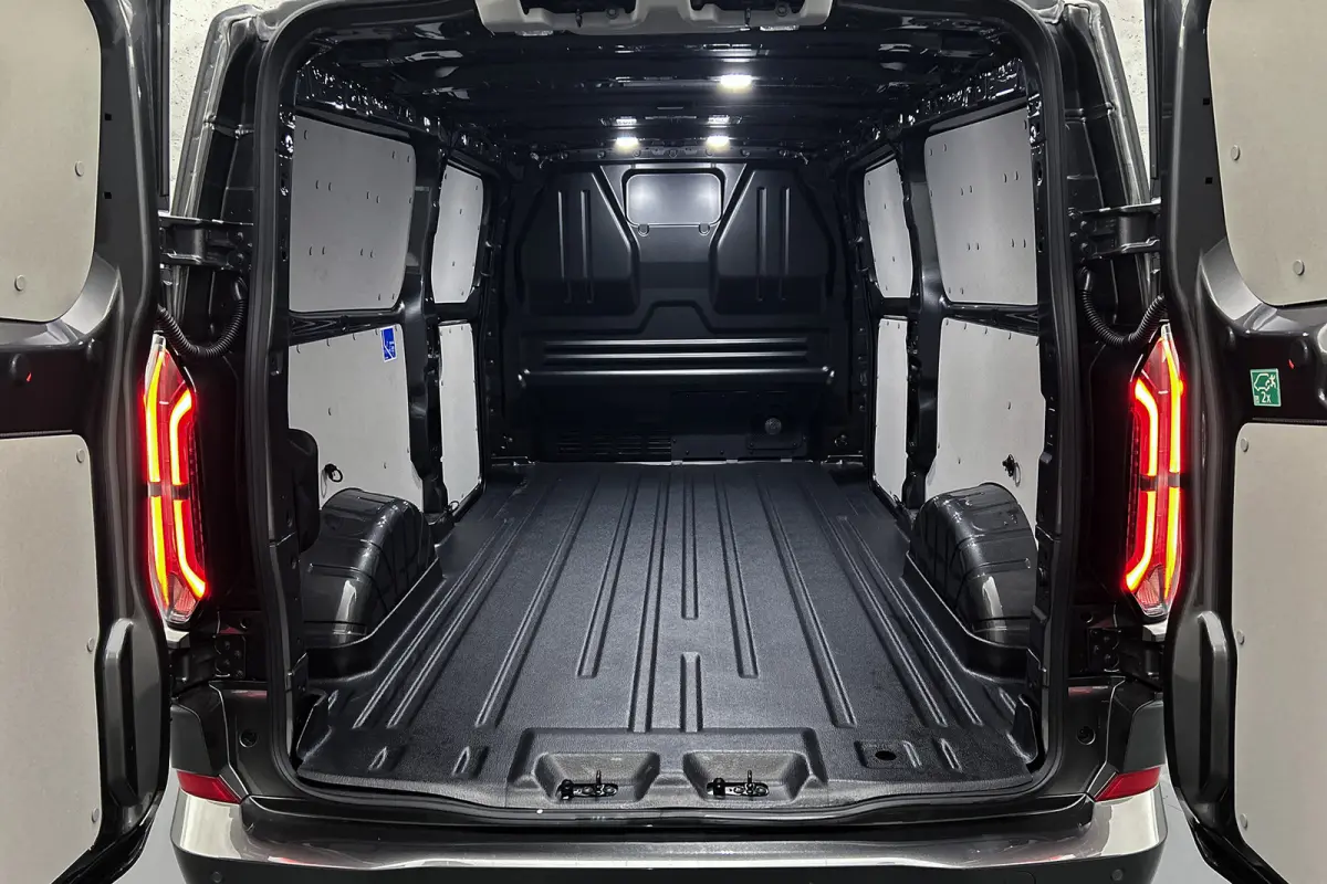 Cust. 320 L2H1 Sport 65 kWh | 2x schuifdeur | 2-zitplaatsen rechtsvoor | Stoelverwarming