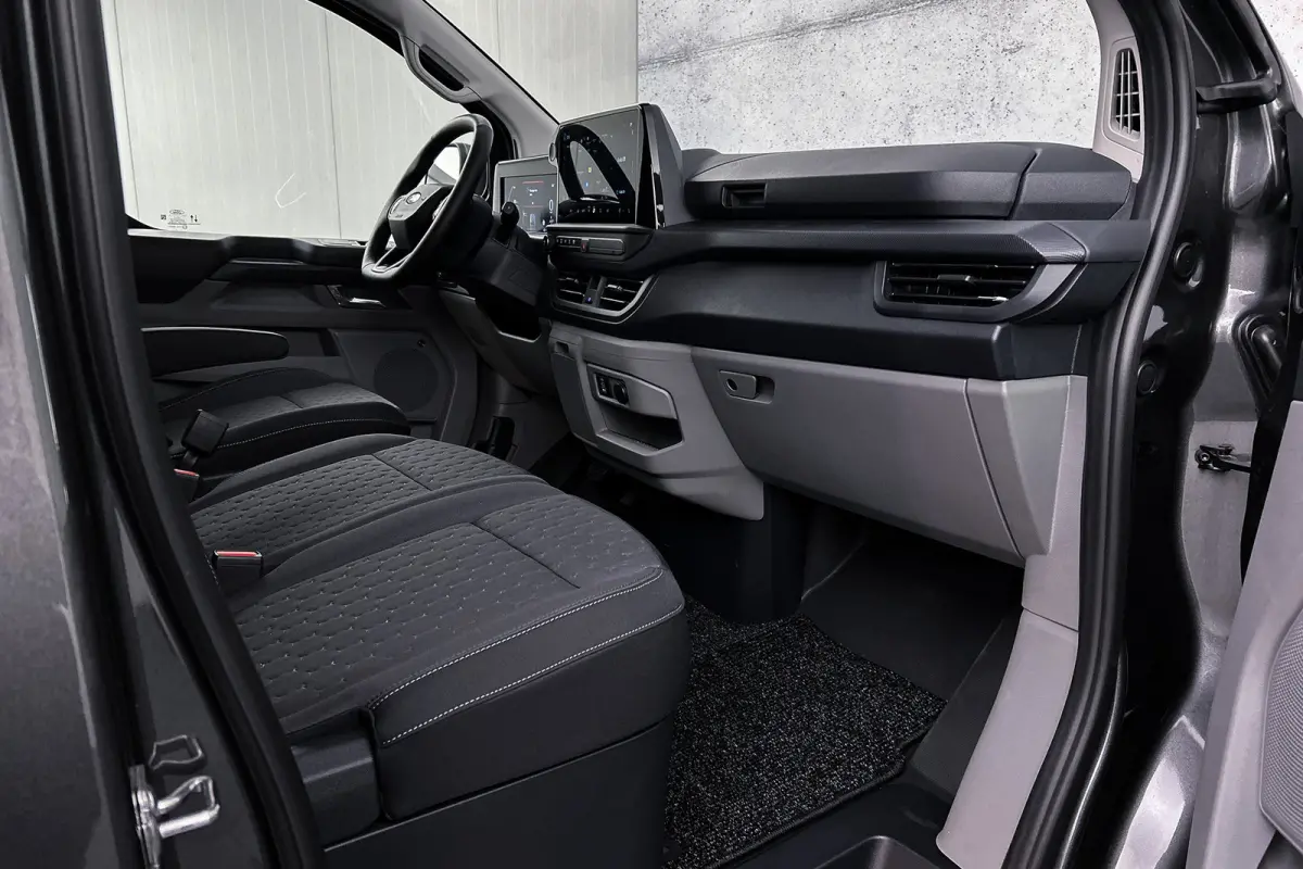 Cust. 320 L2H1 Sport 65 kWh | 2x schuifdeur | 2-zitplaatsen rechtsvoor | Stoelverwarming