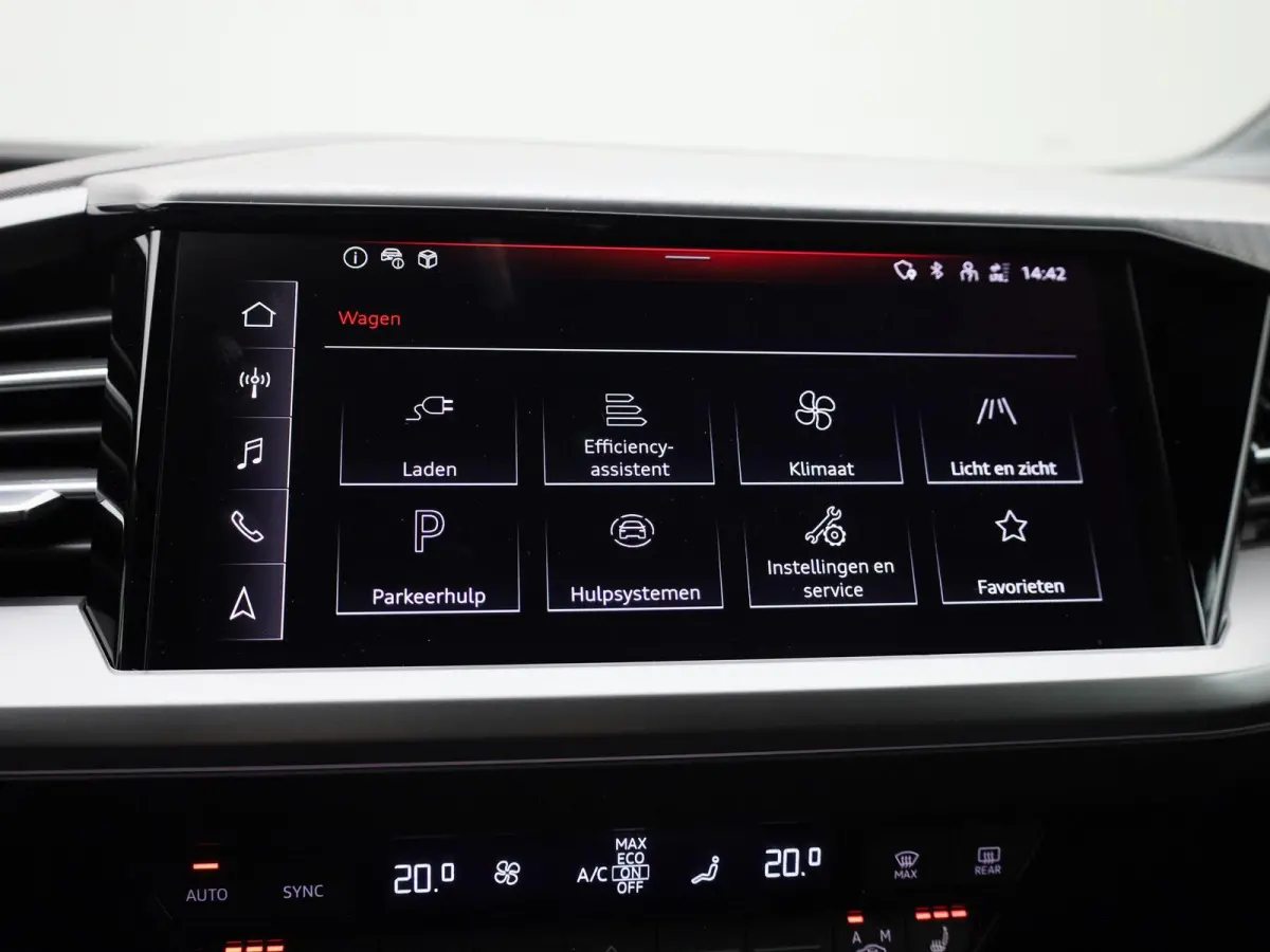 45 Edition 82 kWh l Climate control l Navigatie l Parkeersensoren l Apple Carplay / Android Auto l Privacy glas l Stoelverwarming l Ledkoplampen l Audi virtual cockpit l Audi sound system
