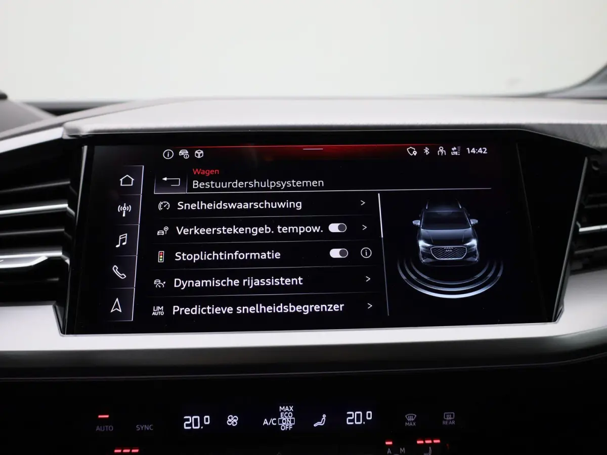 45 Edition 82 kWh l Climate control l Navigatie l Parkeersensoren l Apple Carplay / Android Auto l Privacy glas l Stoelverwarming l Ledkoplampen l Audi virtual cockpit l Audi sound system