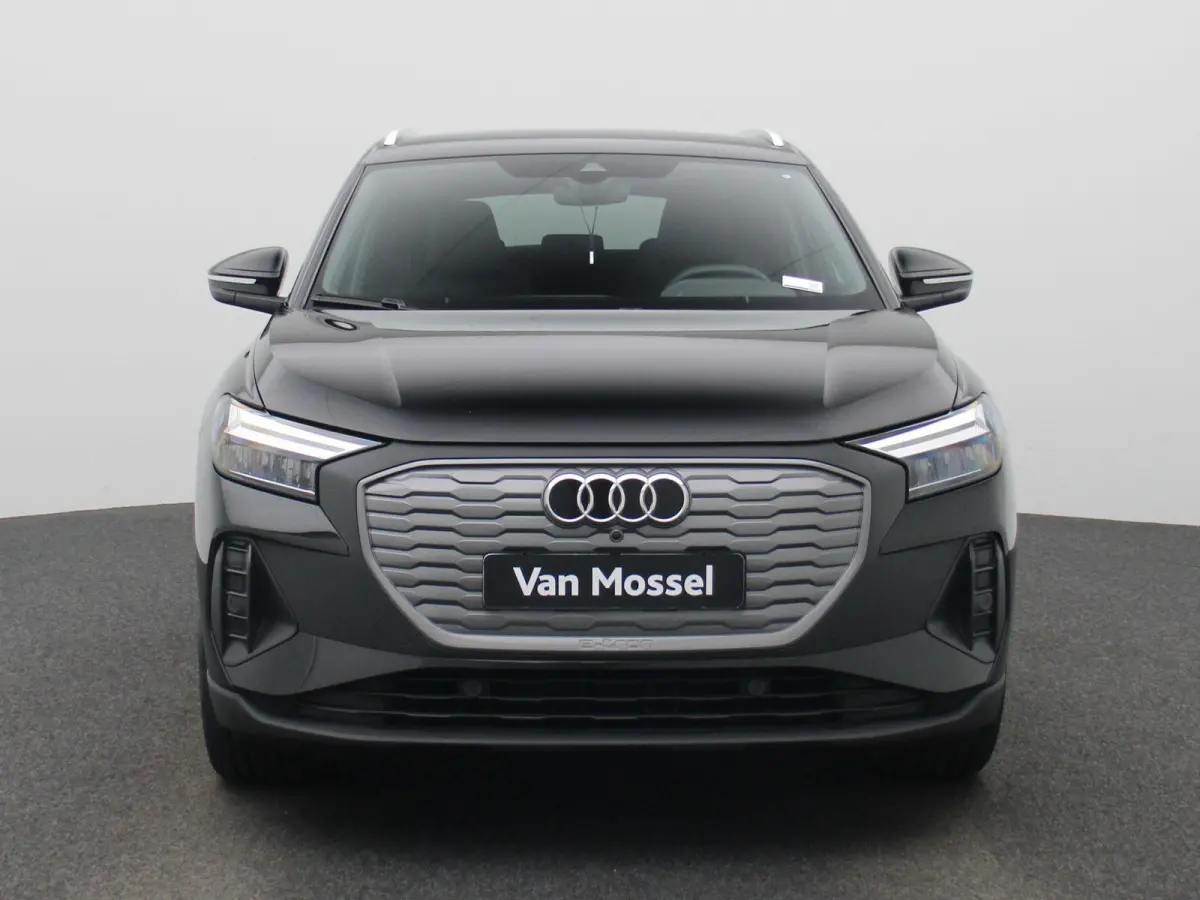 45 Edition 82 kWh l Climate control l Navigatie l Parkeersensoren l Apple Carplay / Android Auto l Privacy glas l Stoelverwarming l Ledkoplampen l Audi virtual cockpit l Audi sound system