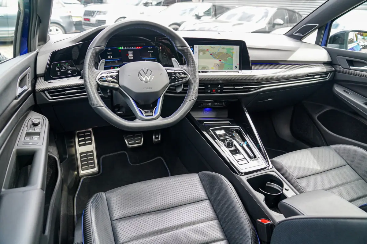 2.0 TSI R 4Motion | Stoelverkoeling | Carbon | Stuurwielverwarming | Akrapovic | Harman\Kardon
