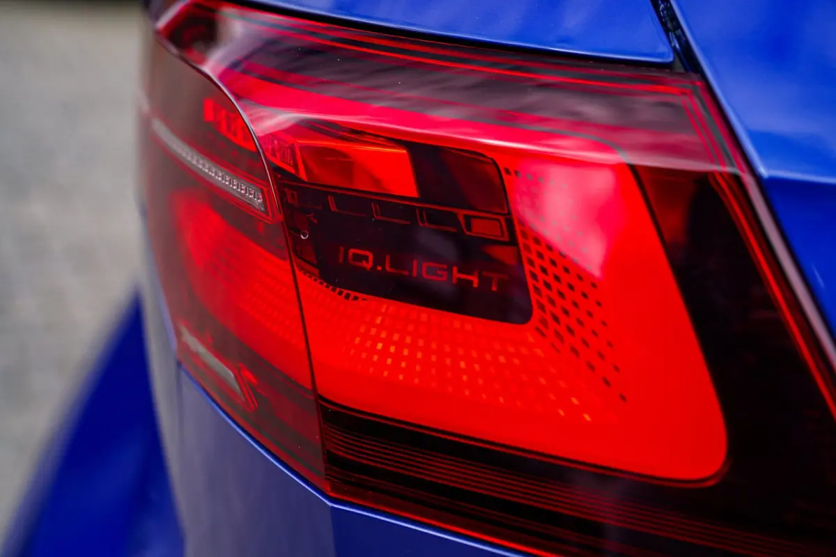 2.0 TSI R 4Motion | Stoelverkoeling | Carbon | Stuurwielverwarming | Akrapovic | Harman\Kardon