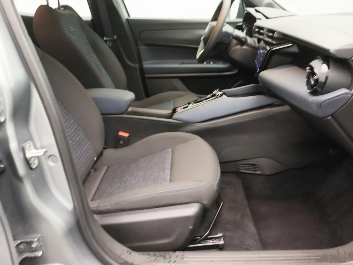 Elettrica 54 kWh | Apple Carplay/Android Auto | Cruise Control | Lichtmetalen Velgen | Airconditioning |