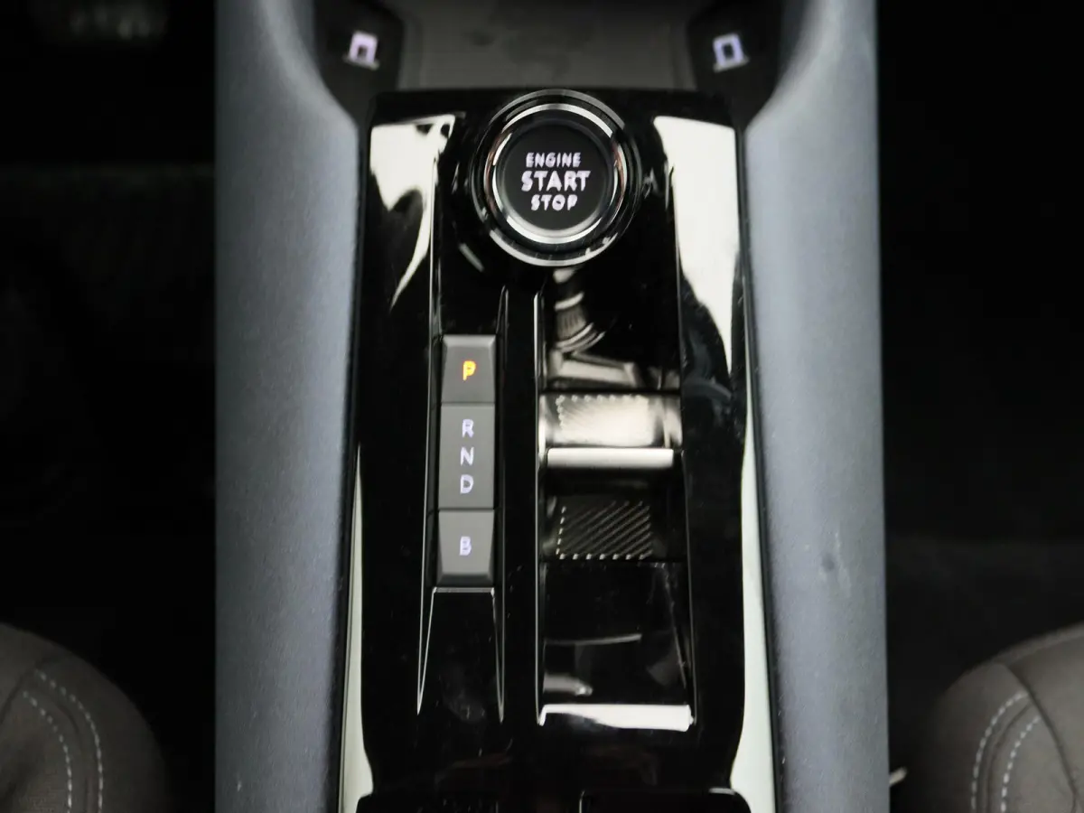 Elettrica 54 kWh | Apple Carplay/Android Auto | Cruise Control | Lichtmetalen Velgen | Airconditioning |