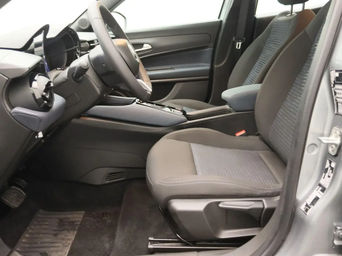 Elettrica 54 kWh | Apple Carplay/Android Auto | Cruise Control | Lichtmetalen Velgen | Airconditioning |
