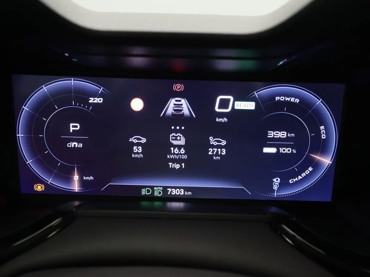 Elettrica 54 kWh | Apple Carplay/Android Auto | Cruise Control | Lichtmetalen Velgen | Airconditioning |