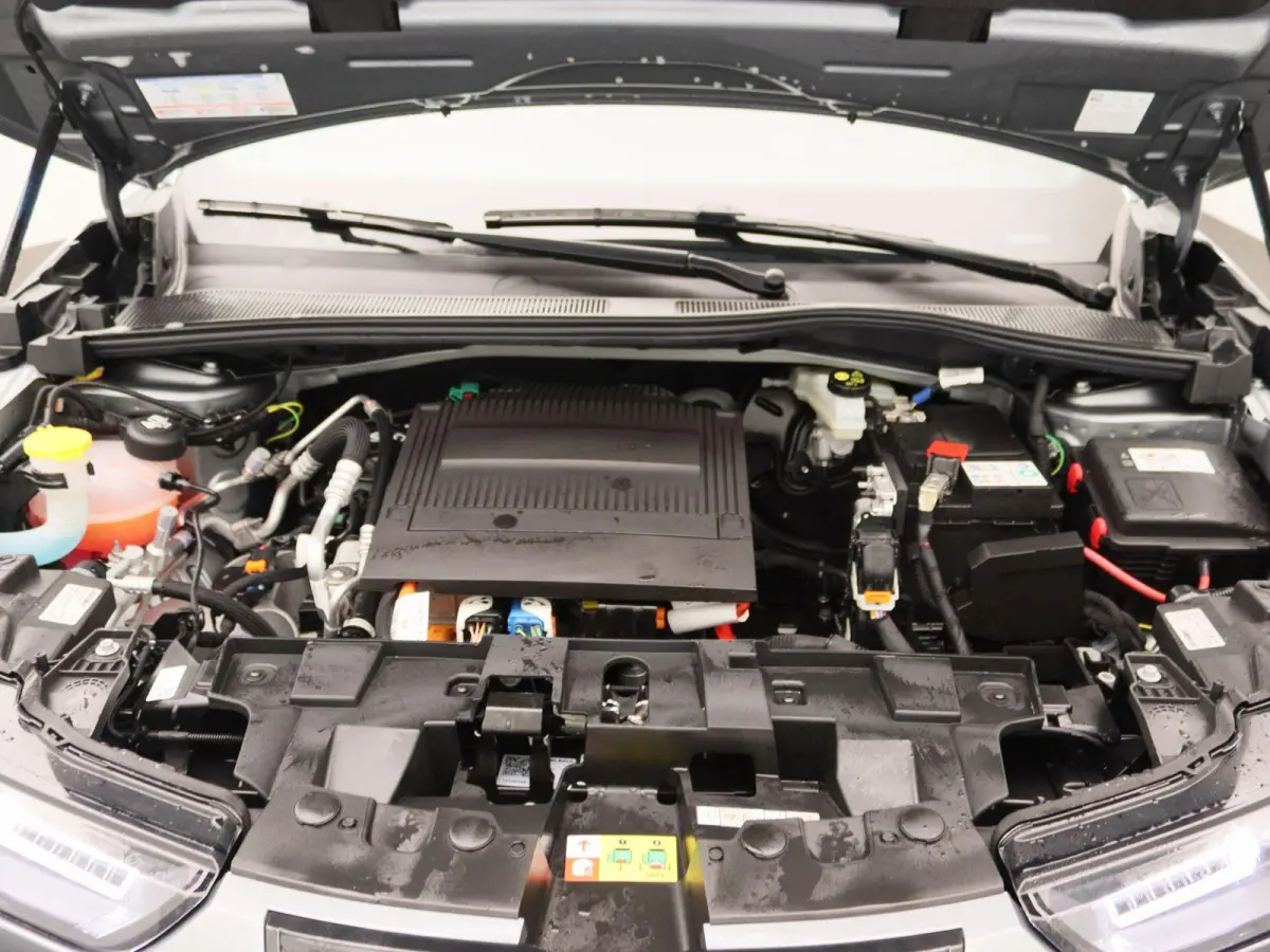 Elettrica 54 kWh | Apple Carplay/Android Auto | Cruise Control | Lichtmetalen Velgen | Airconditioning |