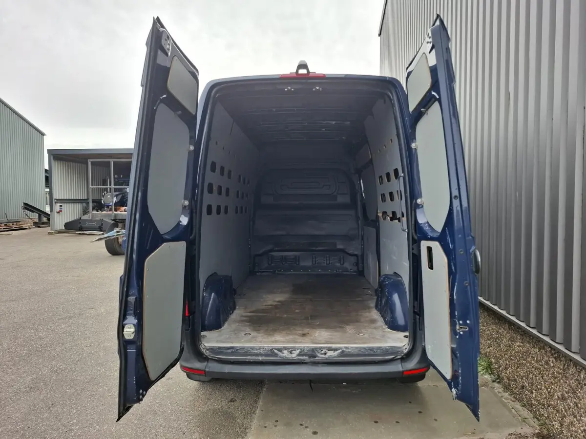 311 2.2 CDI L2H2 AIRCO / CAMERA / 3 ZITS / DEALER ONDERHOUDEN / NAVI