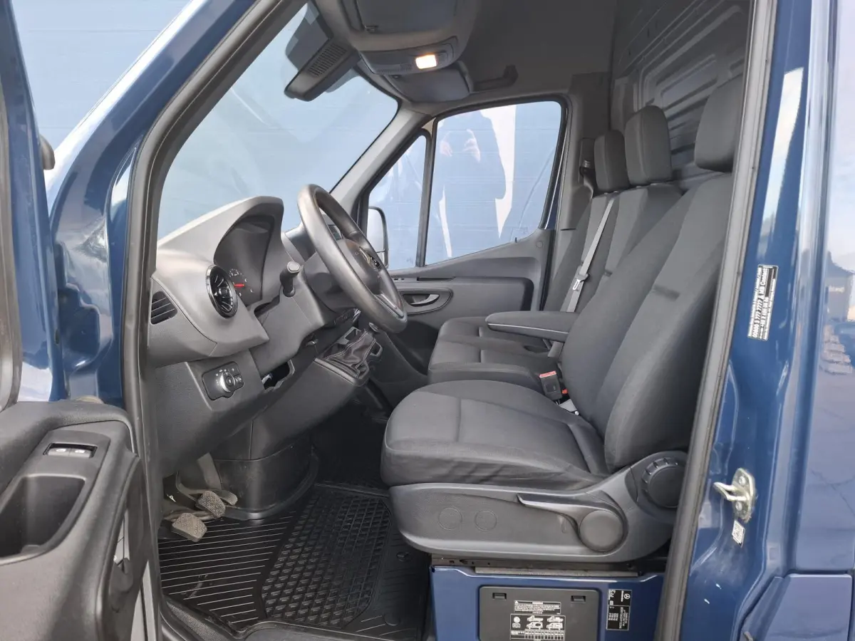 311 2.2 CDI L2H2 AIRCO / CAMERA / 3 ZITS / DEALER ONDERHOUDEN / NAVI