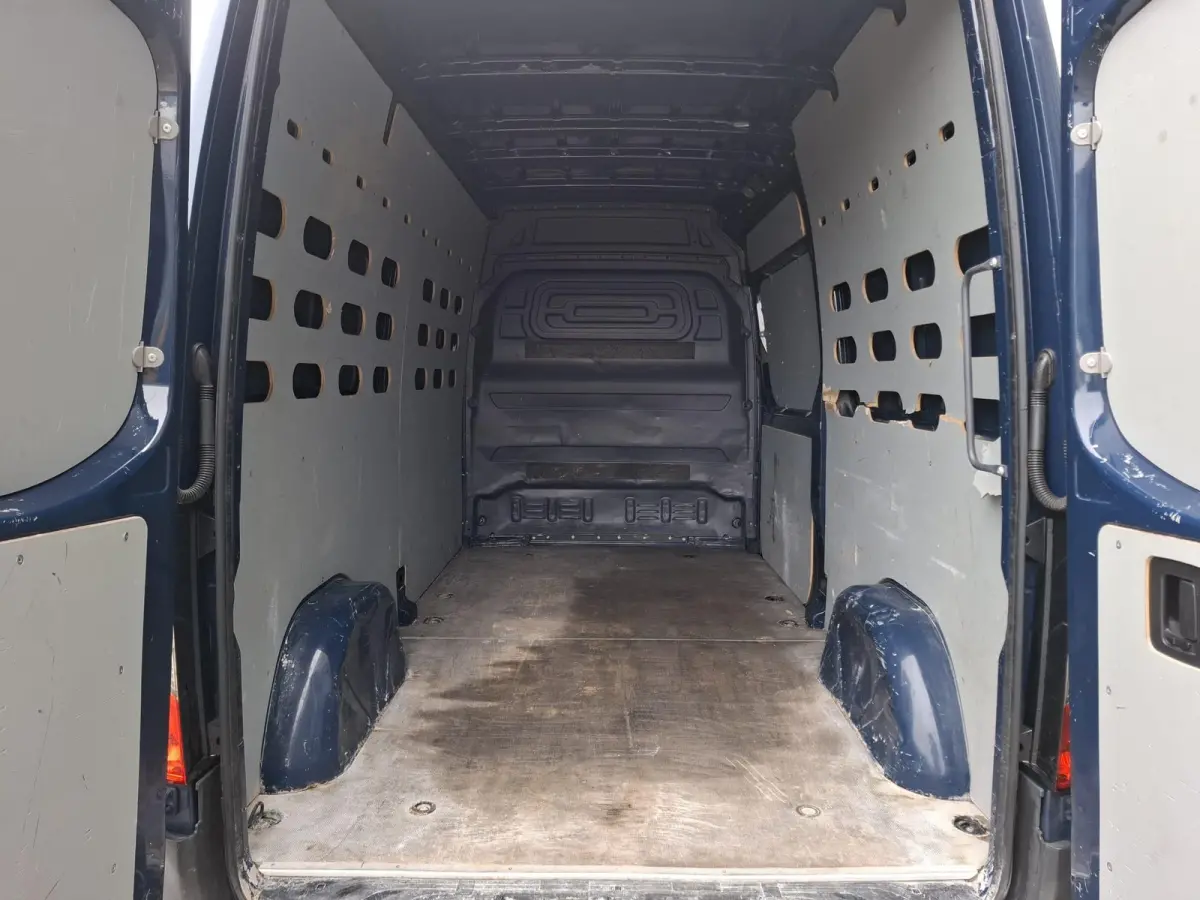 311 2.2 CDI L2H2 AIRCO / CAMERA / 3 ZITS / DEALER ONDERHOUDEN / NAVI