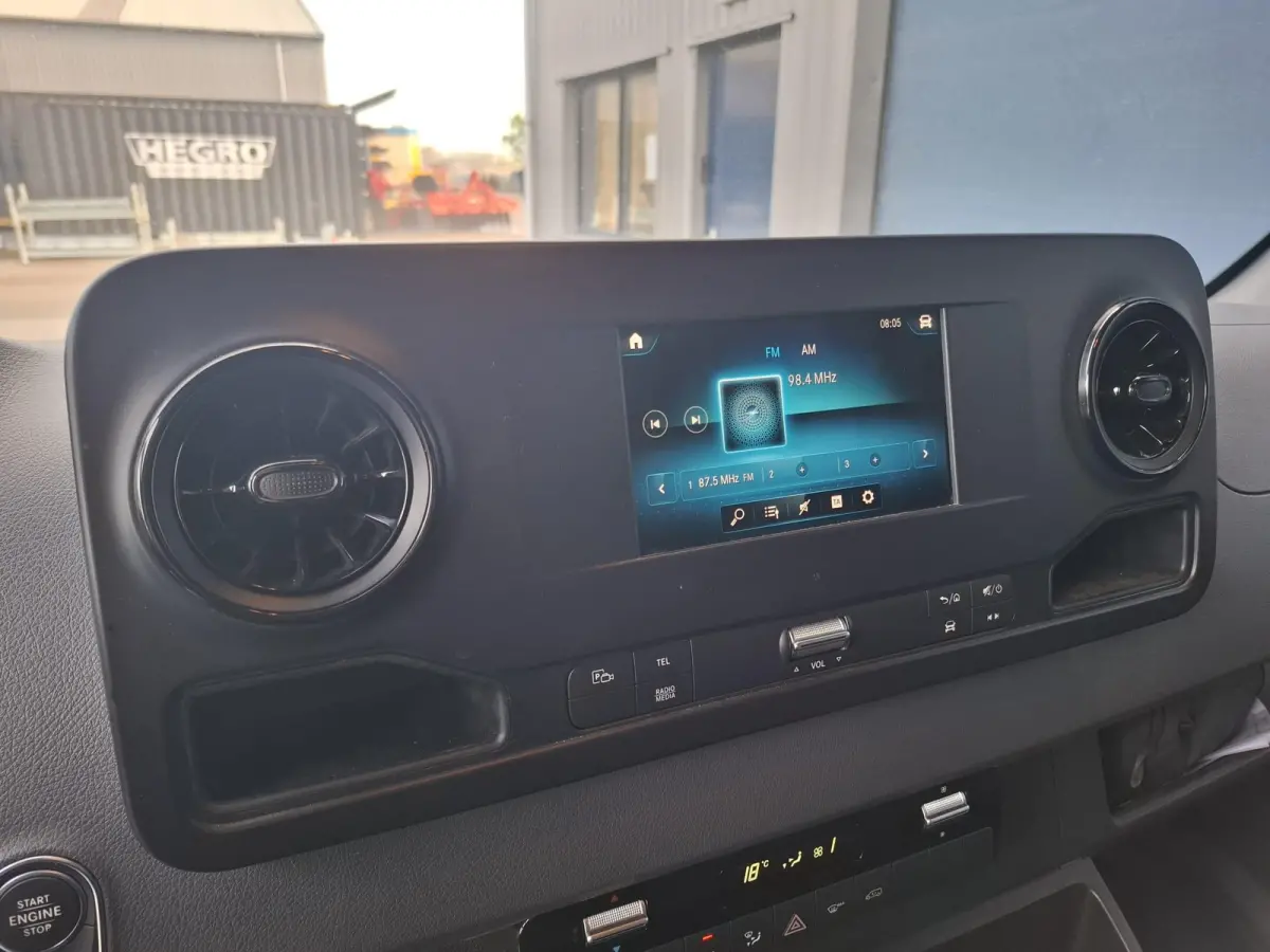 311 2.2 CDI L2H2 AIRCO / CAMERA / 3 ZITS / DEALER ONDERHOUDEN / NAVI