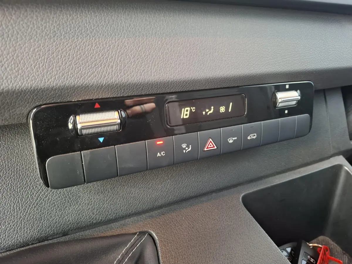 311 2.2 CDI L2H2 AIRCO / CAMERA / 3 ZITS / DEALER ONDERHOUDEN / NAVI