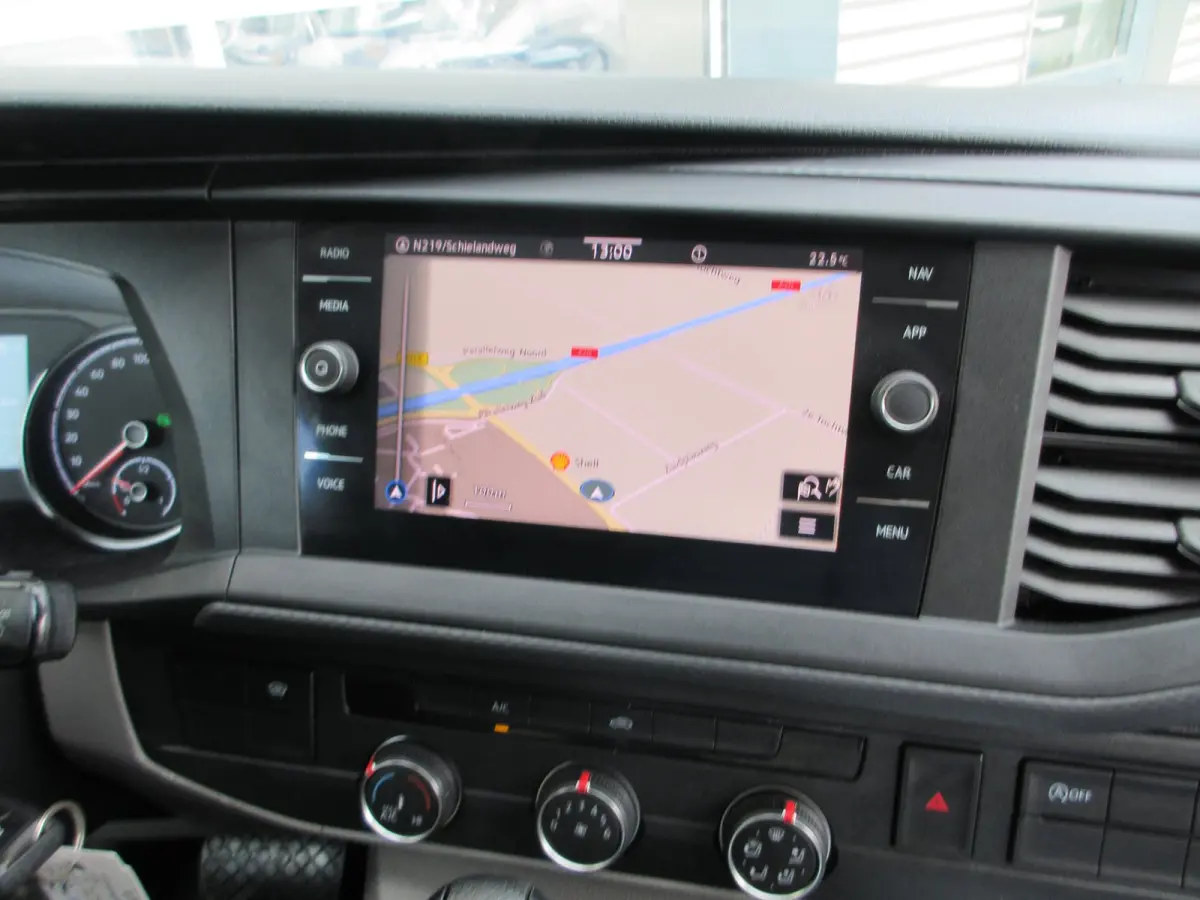 2.0 TDI L2, 150pk, Automaat, Airco, Navigatie, Camera, 3-Zits.