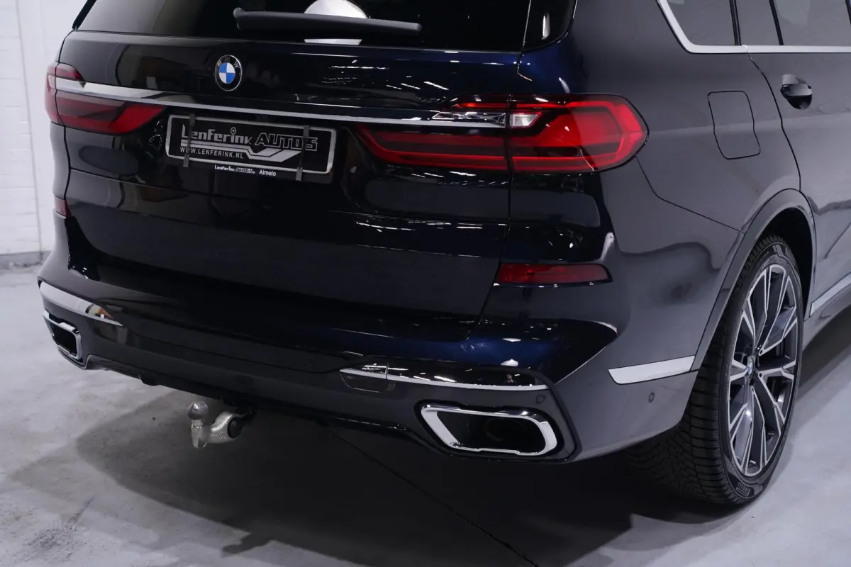 xDrive40i M Sport NAP M Stoelen Carbon spiegels Leder dashbord Massage Standverwarming Bowers & Wilkins Night Vision Rijklaar Trekhaak Panodak