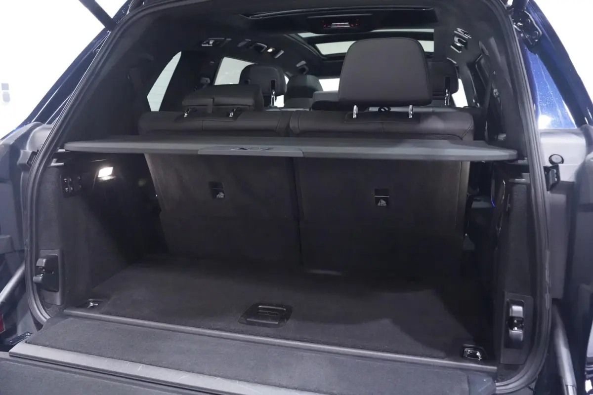 xDrive40i M Sport NAP M Stoelen Carbon spiegels Leder dashbord Massage Standverwarming Bowers & Wilkins Night Vision Rijklaar Trekhaak Panodak