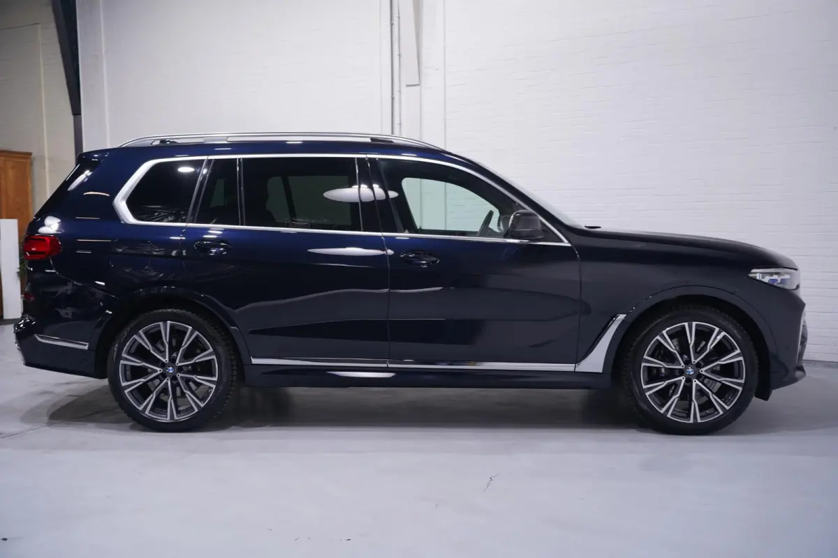 xDrive40i M Sport NAP M Stoelen Carbon spiegels Leder dashbord Massage Standverwarming Bowers & Wilkins Night Vision Rijklaar Trekhaak Panodak