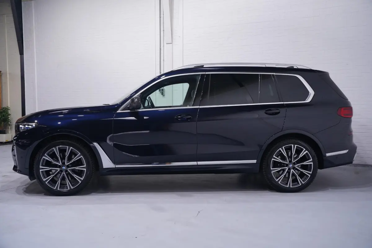 xDrive40i M Sport NAP M Stoelen Carbon spiegels Leder dashbord Massage Standverwarming Bowers & Wilkins Night Vision Rijklaar Trekhaak Panodak