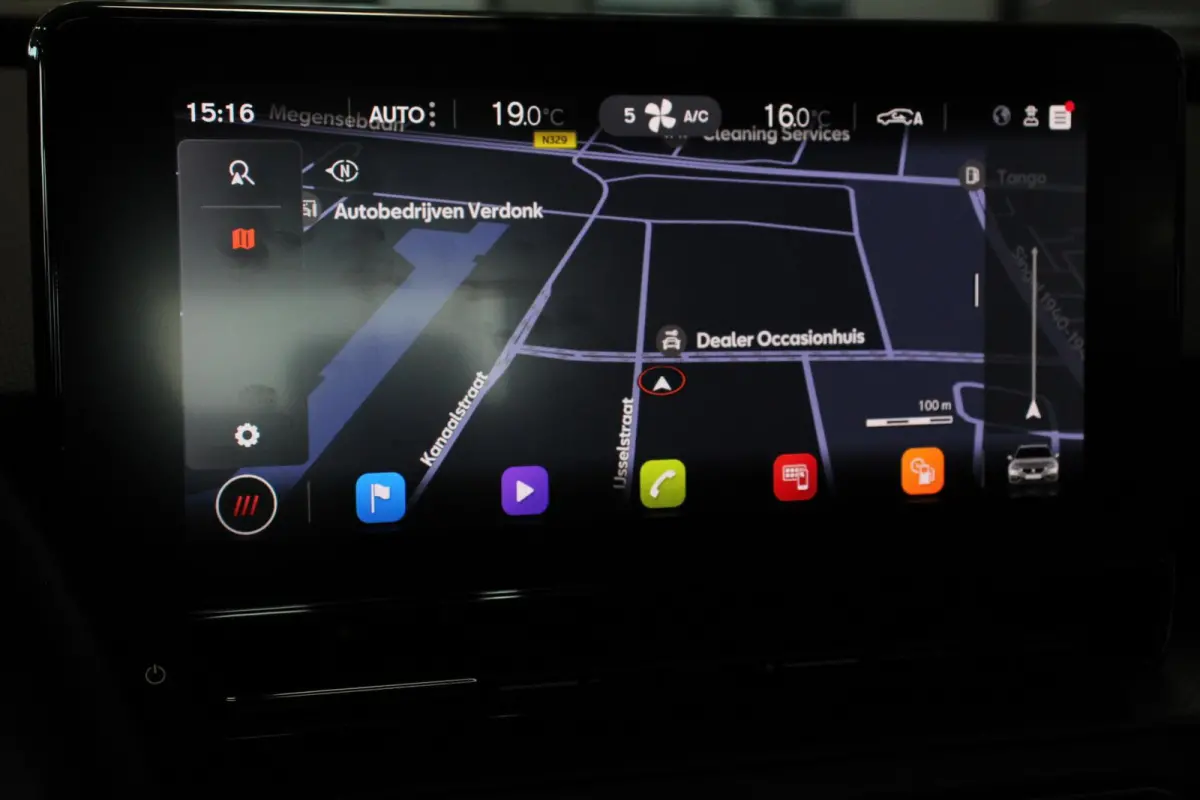 1.0 TSI Style Nieuw Type ! Navigatie Climate control Cruise adaptive Led Virtual Cockpit Lichtmetalen Velgen Parkeer sensoren Getinte ruiten