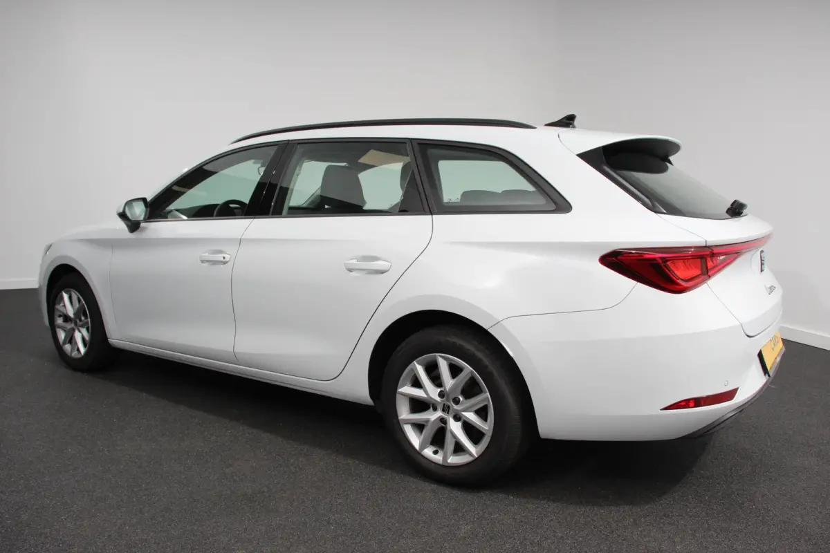 1.0 TSI Style Nieuw Type ! Navigatie Climate control Cruise adaptive Led Virtual Cockpit Lichtmetalen Velgen Parkeer sensoren Getinte ruiten