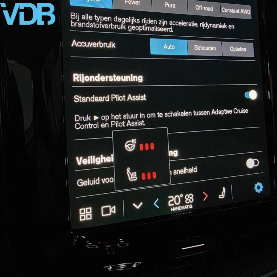 2.0 T8 Plug-in hybrid AWD Plus BLACK EDITION VOL